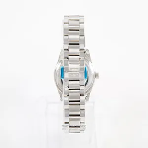 08412_watchlounge_22864876_lo.jpg