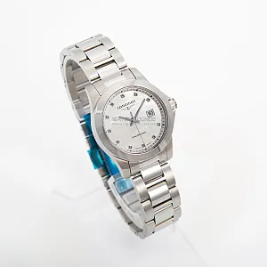 08435_watchlounge_33764876_lo.jpg