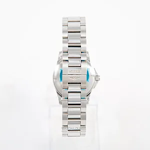 08440_watchlounge_33764876_lo.jpg