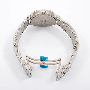 08448_watchlounge_81164876_lo.jpg