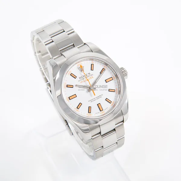08473_watchlounge_lo.jpg