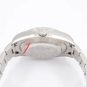 08475_watchlounge_lo.jpg