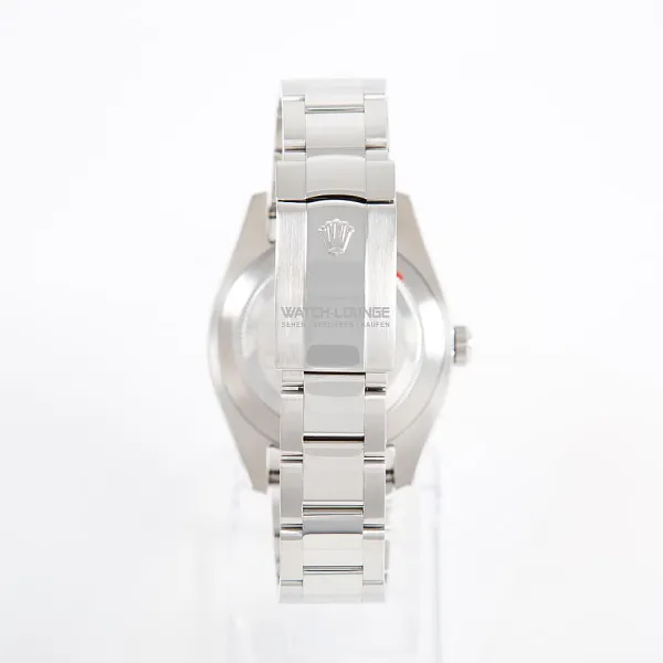 08478_watchlounge_lo.jpg