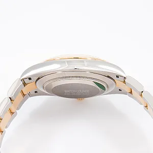 08486_watchlounge_lo.jpg