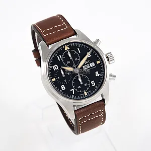 08493_watchlounge_lo.jpg