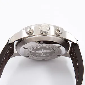 08495_watchlounge_lo.jpg