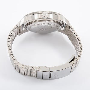 08507_watchlounge_lo.jpg