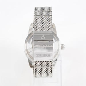 08508_watchlounge_lo.jpg