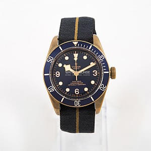 08534_watchlounge_lo.jpg