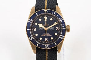 08534_watchlounge_lo.jpg