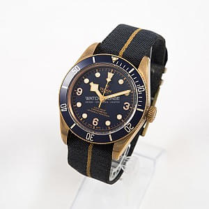 08536_watchlounge_lo.jpg