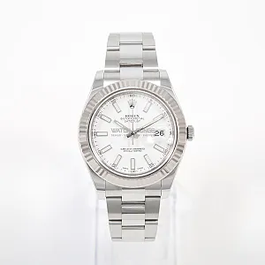08544_watchlounge_lo.jpg