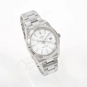 08545_watchlounge_lo.jpg