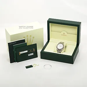 08551_watchlounge_lo.jpg