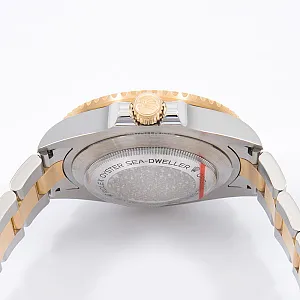 08572_watchlounge_lo.jpg