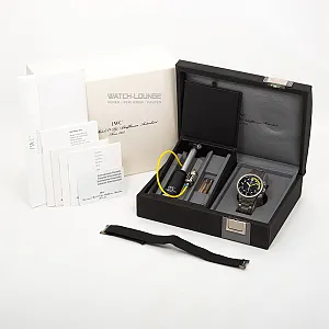 08607_watchlounge_lo.jpg