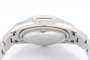 08626_watchlounge_lo.jpg
