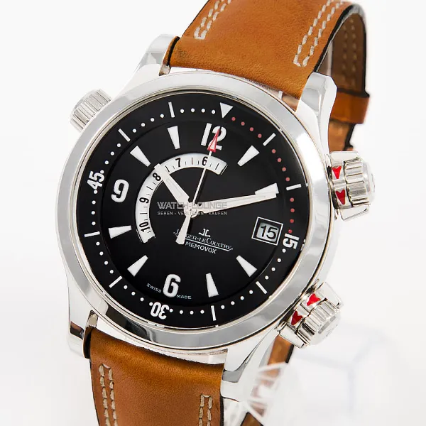 08631_watchlounge_lo_1.jpg