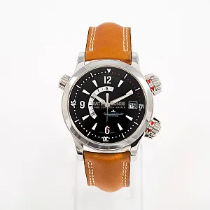 08633_watchlounge_lo.jpg