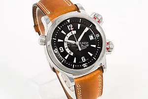 08634_watchlounge_lo.jpg