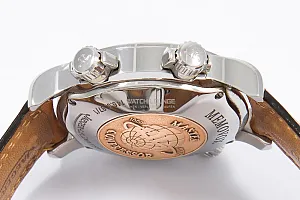 08636_watchlounge_lo.jpg