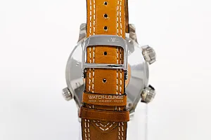 08639_watchlounge_lo.jpg