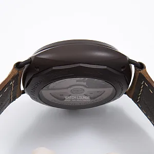 08697_watchlounge_lo.jpg