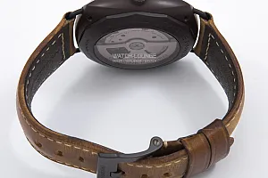 08699_watchlounge_lo.jpg