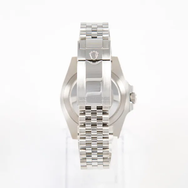08721_watchlounge_lo.jpg