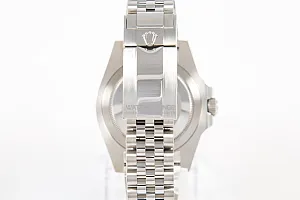 08721_watchlounge_lo.jpg