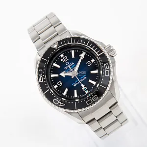 08747_watchlounge_lo.jpg