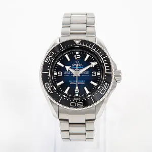 08748_watchlounge_lo.jpg