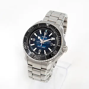 08750_watchlounge_lo.jpg