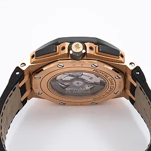 08764_watchlounge_lo.jpg