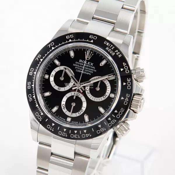 08770_watchlounge_lo_2.jpg