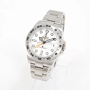 08826_watchlounge_lo.jpg