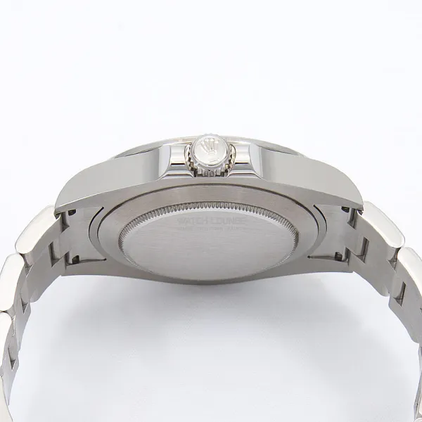 08827_watchlounge_lo_1.jpg