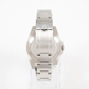 08830_watchlounge_lo.jpg