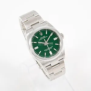 08835_watchlounge_lo.jpg