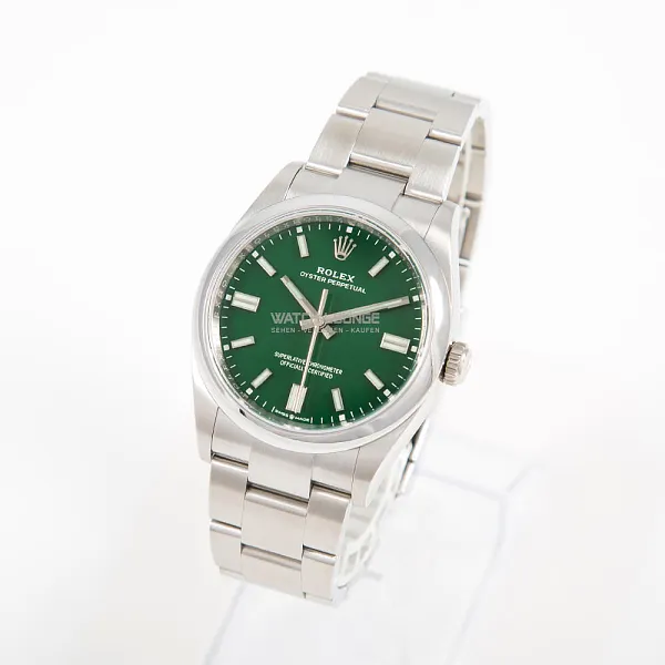 08836_watchlounge_lo.jpg