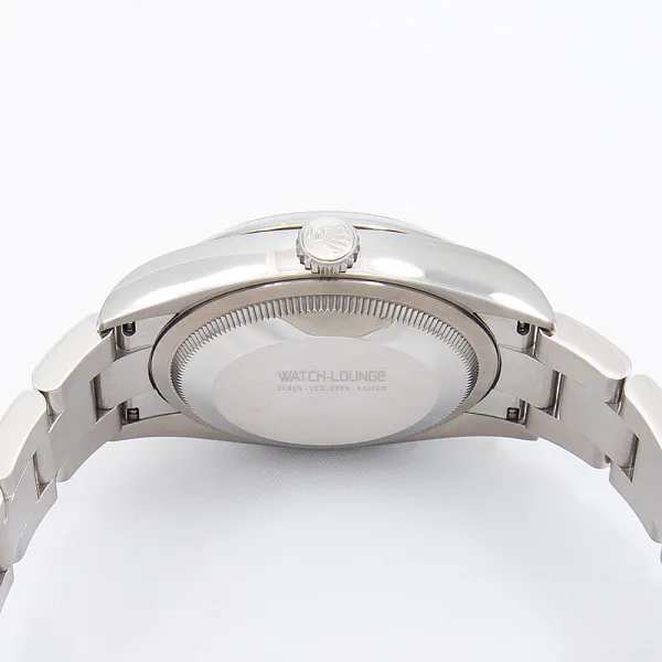 08837_watchlounge_lo.jpg