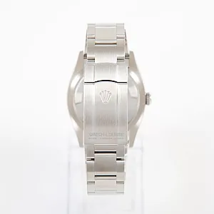 08840_watchlounge_lo.jpg