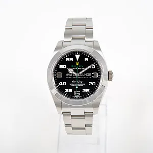 08858_watchlounge_lo.jpg