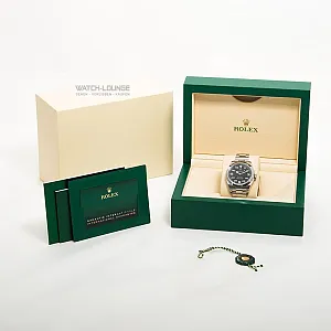 08865_watchlounge_lo.jpg