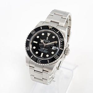 08870_watchlounge_lo.jpg