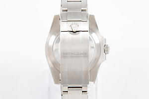 08874_watchlounge_lo.jpg