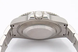 08883_watchlounge_lo.jpg