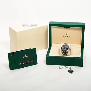 08887_watchlounge_lo.jpg