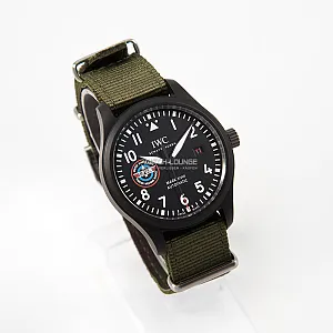 08891_watchlounge_lo.jpg