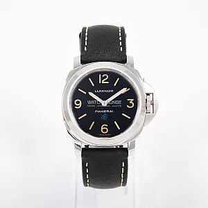 08900_watchlounge_lo.jpg